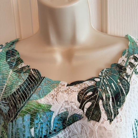 BUY 2 ITEMS & GET 1 FREE: Laura Tropical Butterfly Blouse Sz LP - Picture 6 of 11